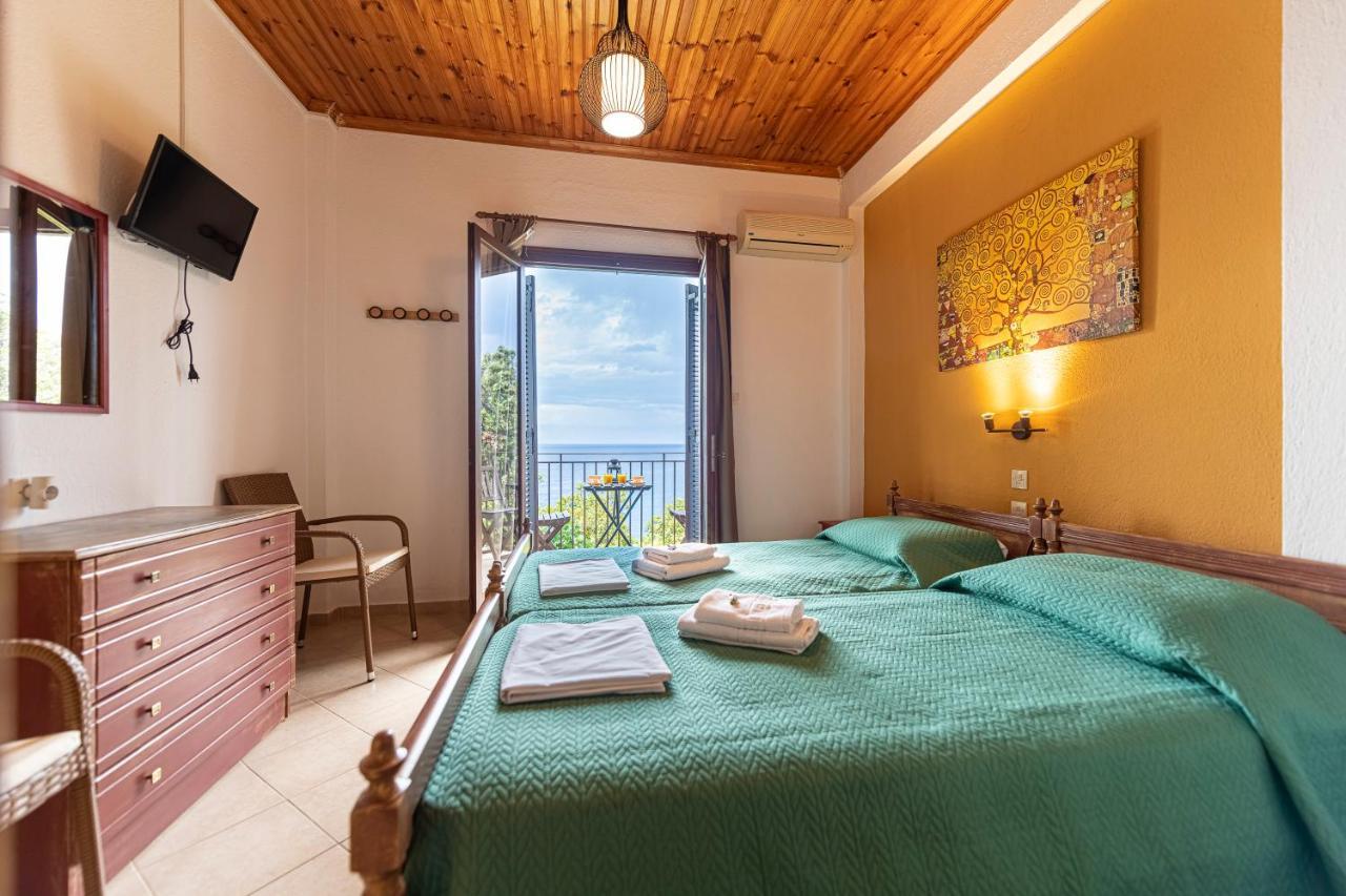 Katerina Fotopoulos Rooms & Apartments - Papanero Com Agios Ioannis  Exteriör bild