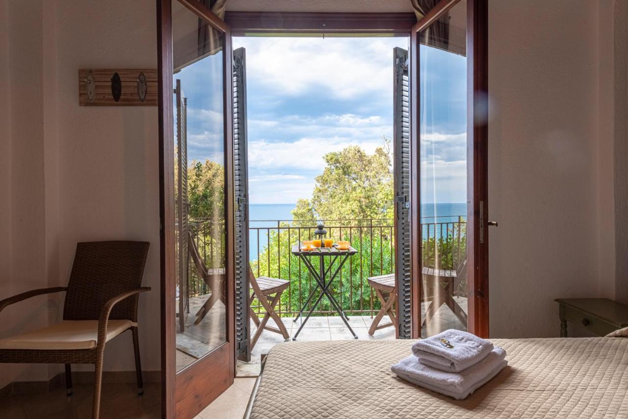 Katerina Fotopoulos Rooms & Apartments - Papanero Com Agios Ioannis  Exteriör bild