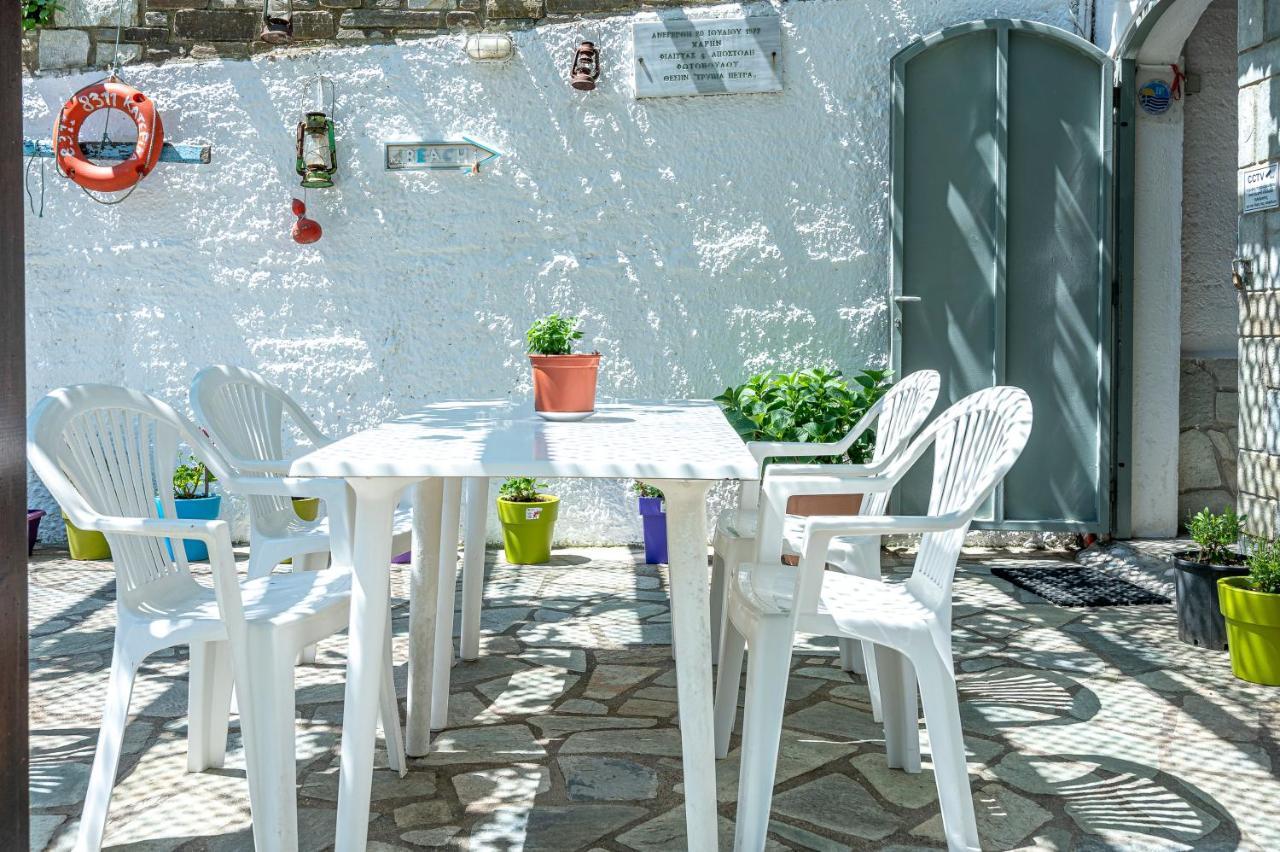 Katerina Fotopoulos Rooms & Apartments - Papanero Com Agios Ioannis  Exteriör bild
