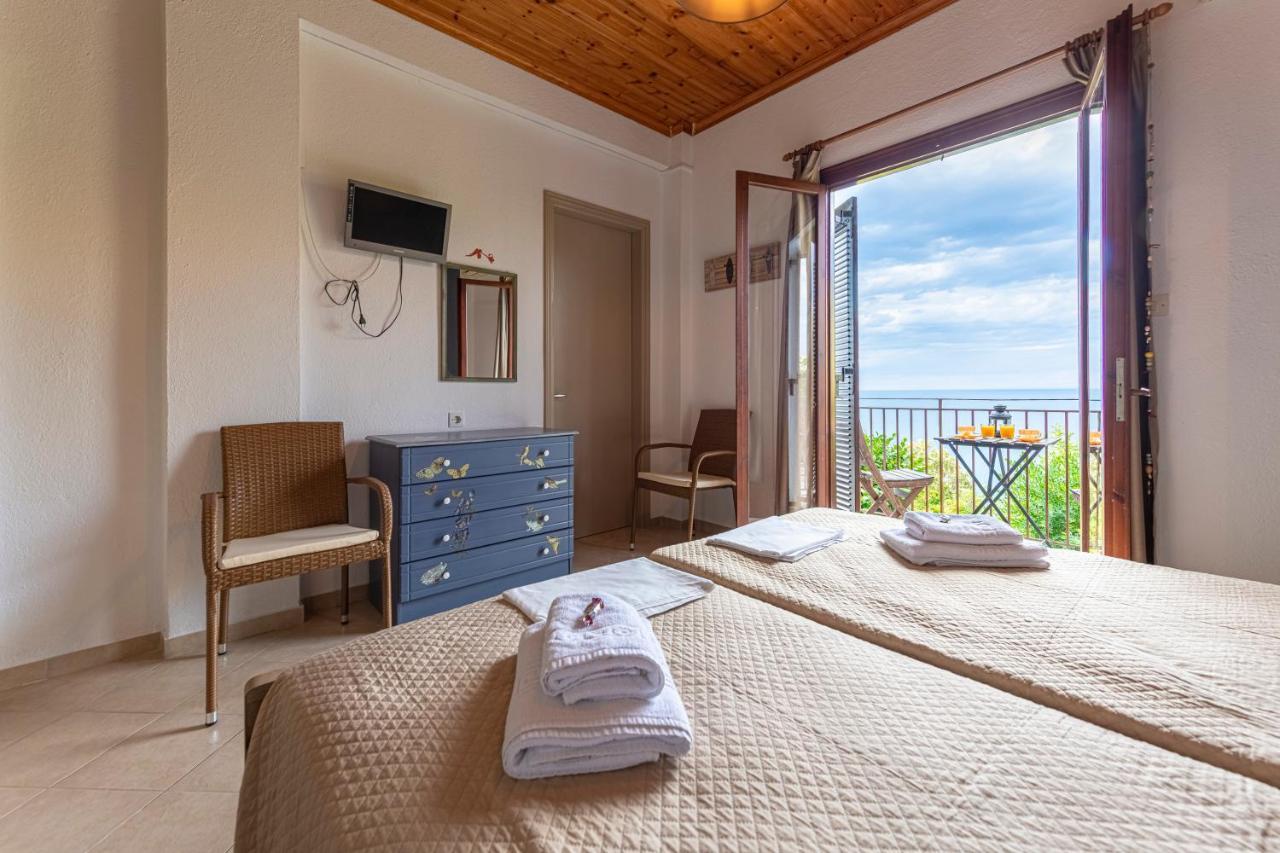 Katerina Fotopoulos Rooms & Apartments - Papanero Com Agios Ioannis  Exteriör bild